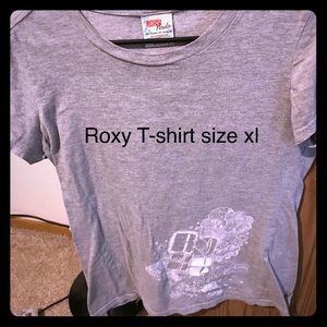 Grey roxy tee